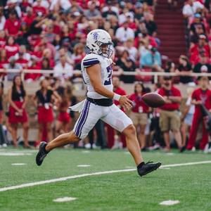 Meet your Posher, Max